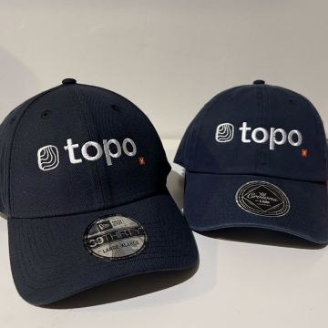 Topo logo caps